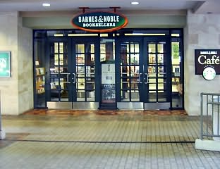 Barnes & Noble Booksellers Ala Moana Mall>